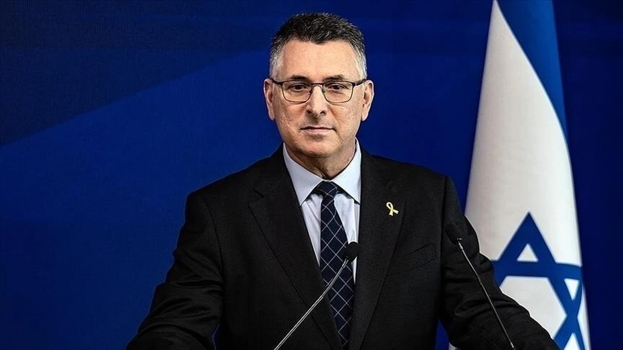 ساعر يتواصل مع نظيرته الكندية بعد احتجاجات ضد إسرائيل